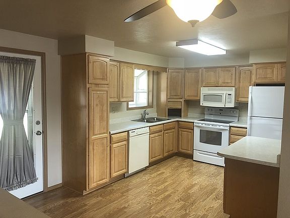 5th image of 14315 E 23rd Ave