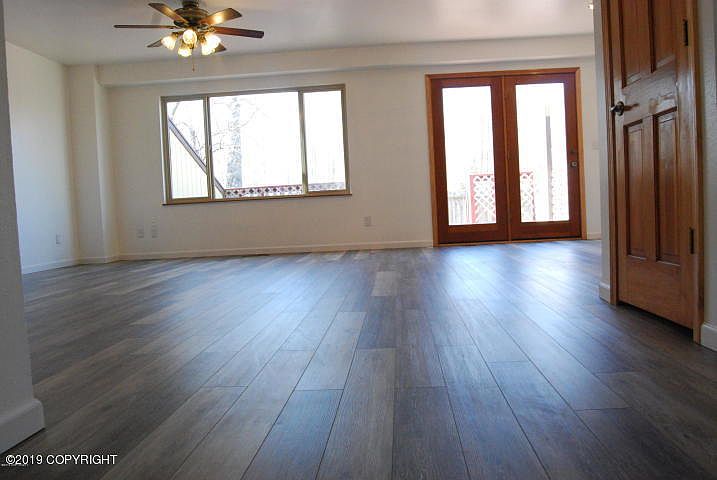 2nd image of 3020 Brookridge Cir