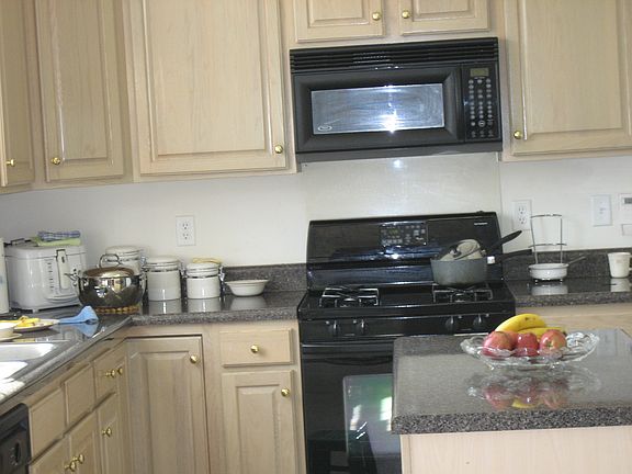 4th image of 9100 Pond Mill Ct