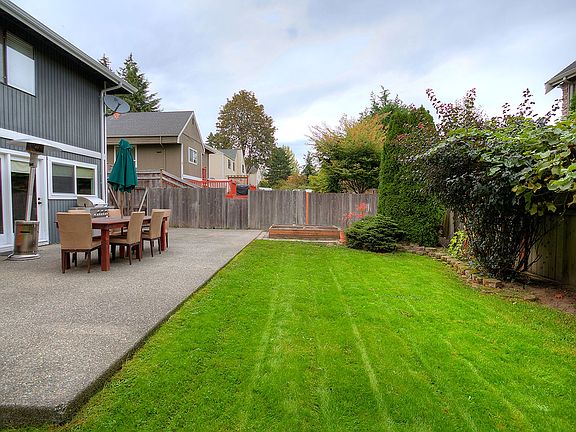 4th image of 9512 117th Pl NE