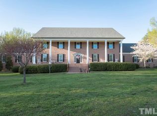 102 Cedarwood Dr, Louisburg, NC 27549