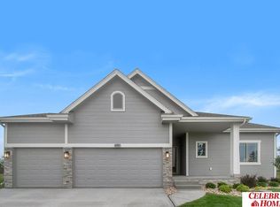 2006 Raven Ridge Dr, Bellevue, NE 68123