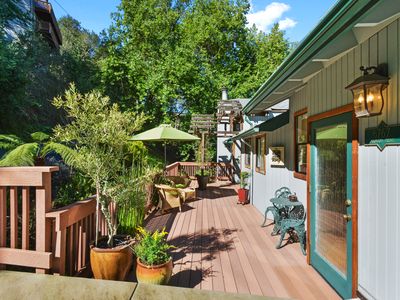 6767 Oakwood Dr, Oakland, CA, 94611