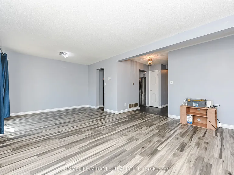 72 Carleton Pl #72 — Photo 30