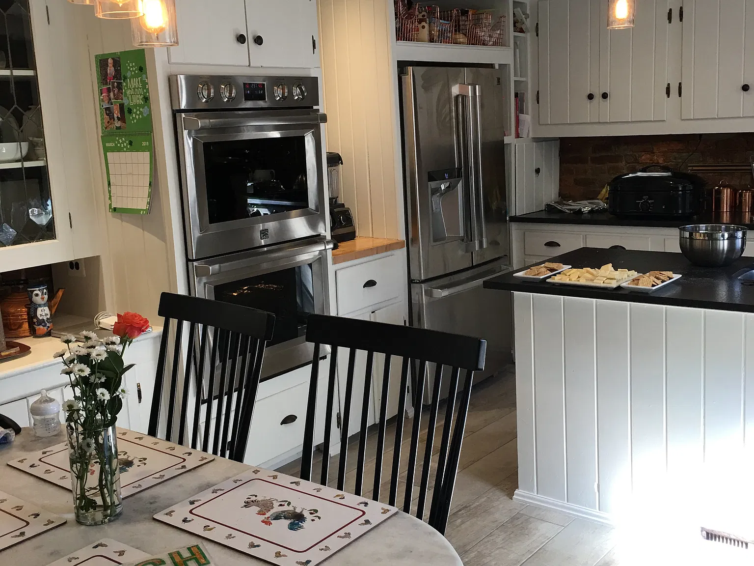 4 bed, 3.5 bath, 2265 sqft, $6,000 — Photo 2