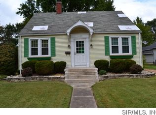 1423 Grand Ave, Edwardsville, IL