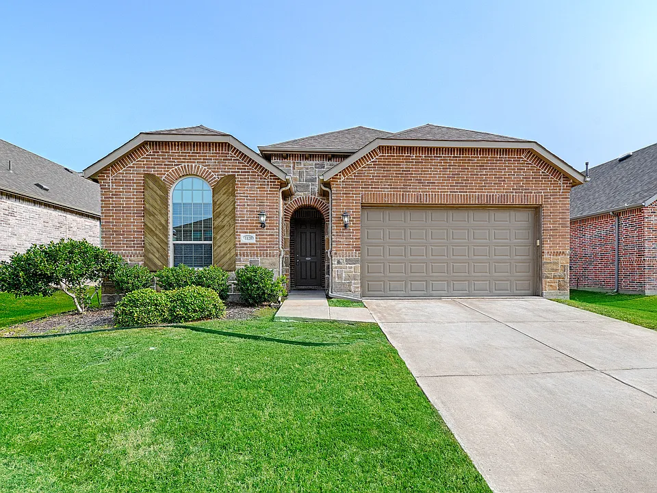 1120 Sheldon Dr