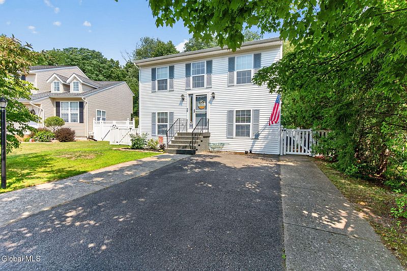 2nd image of 37 Wicken Square