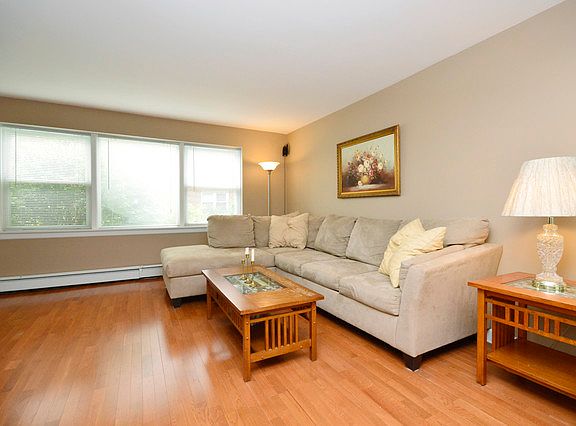 4th image of 2202 W Farwell Ave APT 1