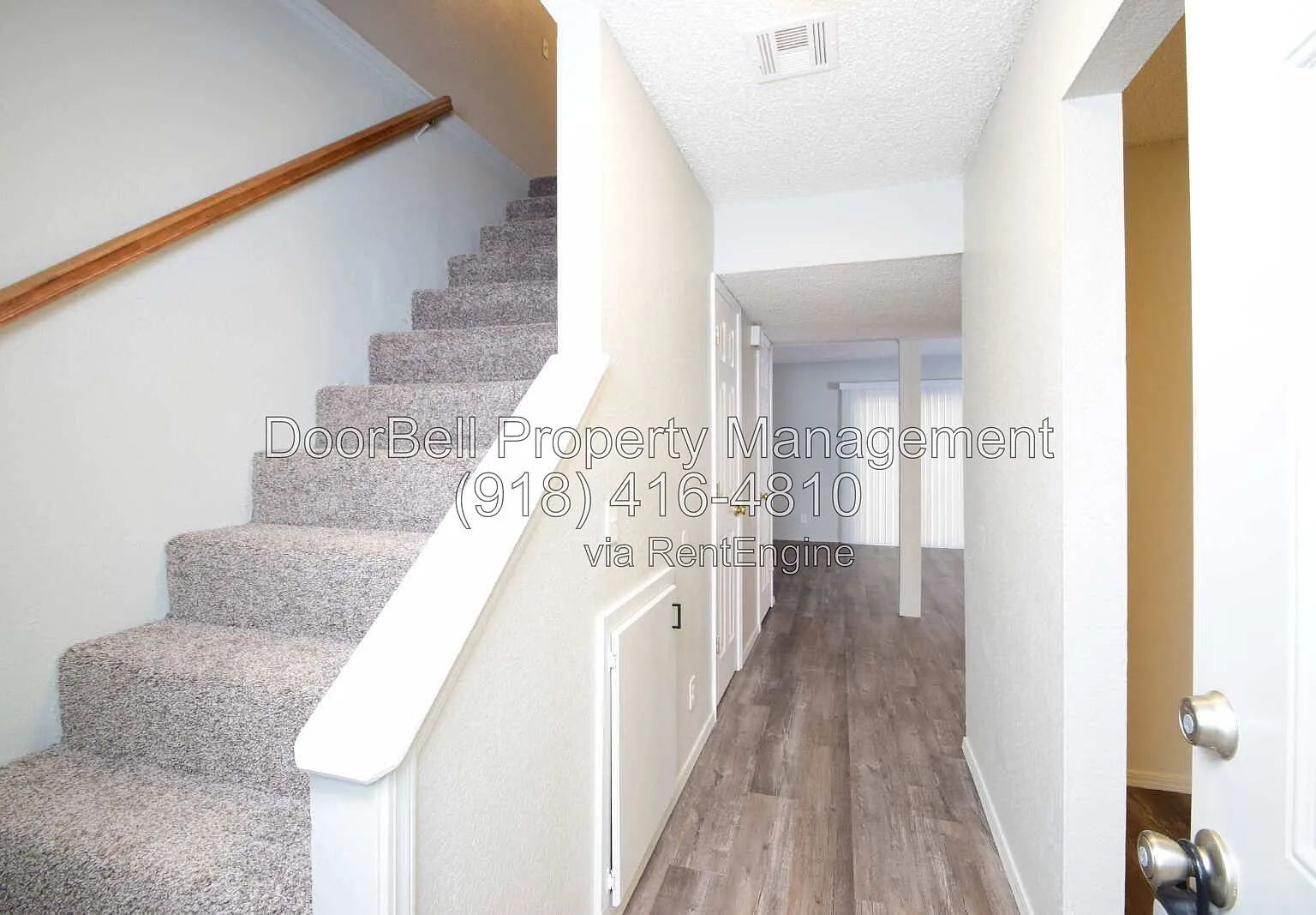 2 bed, 1.5 bath, 1170 sqft, $1,050 — Photo 3