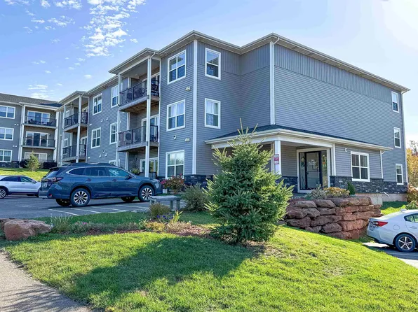 210 Shakespeare Dr #108, Stratford, PE C1B 4B7