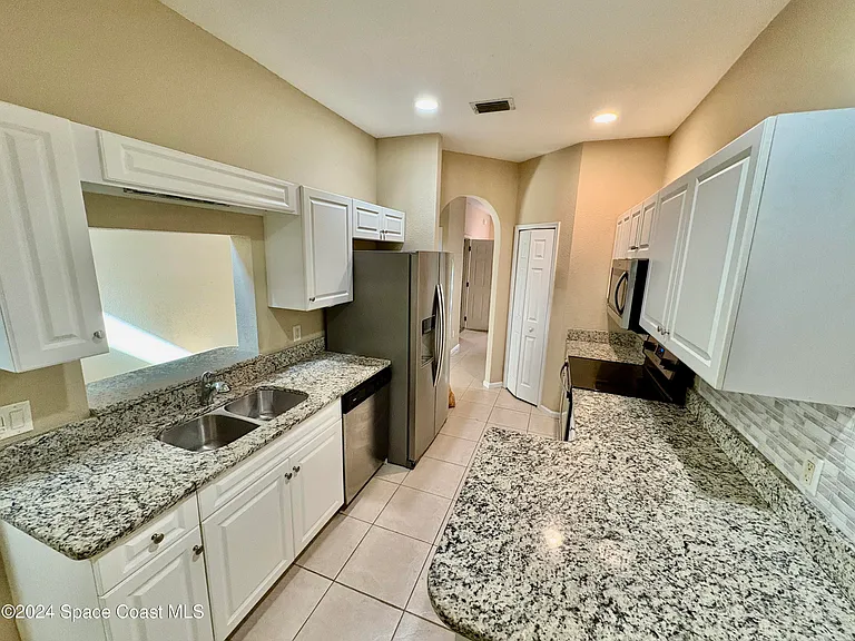 163 King Neptune Ln — Photo 2