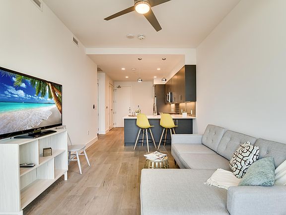 5th image of 222 West Ave #1907