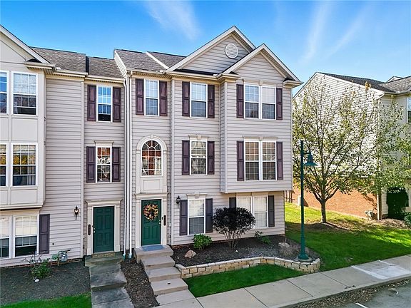 2nd image of 608 Garden Way