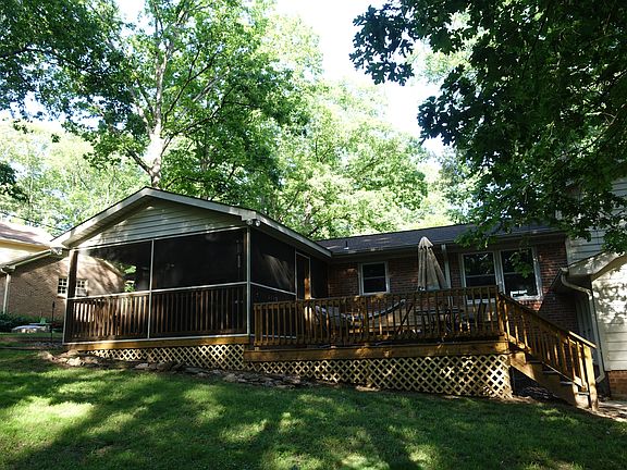 3rd image of 108 Blackgum Ct