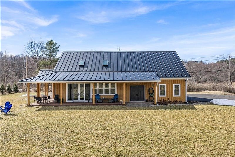 1st image of 1270 River Rd