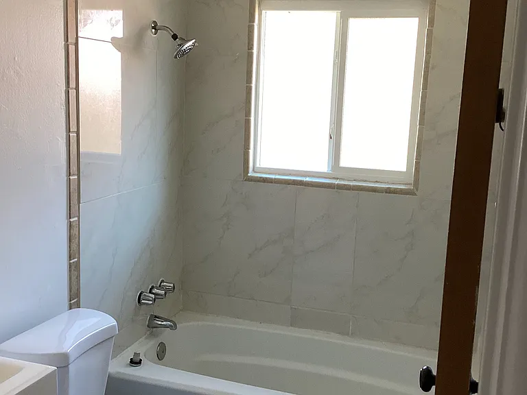 461 Clifton St #F — Photo 13