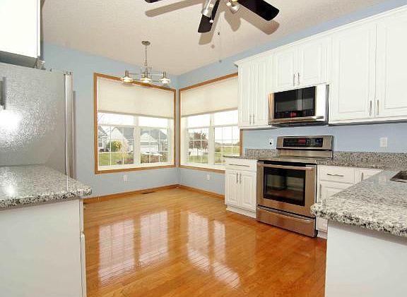 2nd image of 1676 Skywood Ln