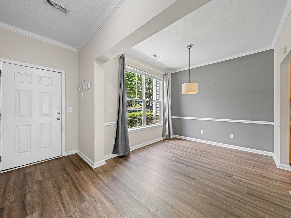 1st image of 1003 Crimson Dr