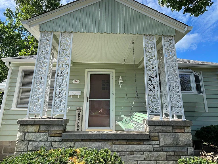 1641 W Adams St — Photo 3
