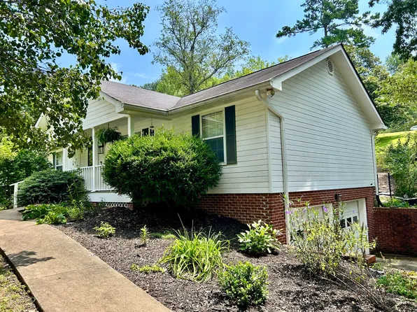 406 Kingsridge Dr, Hixson, TN 37343