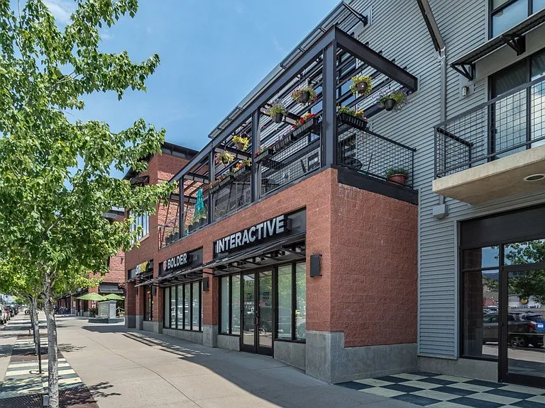 4550 Broadway St #219 — Photo 5
