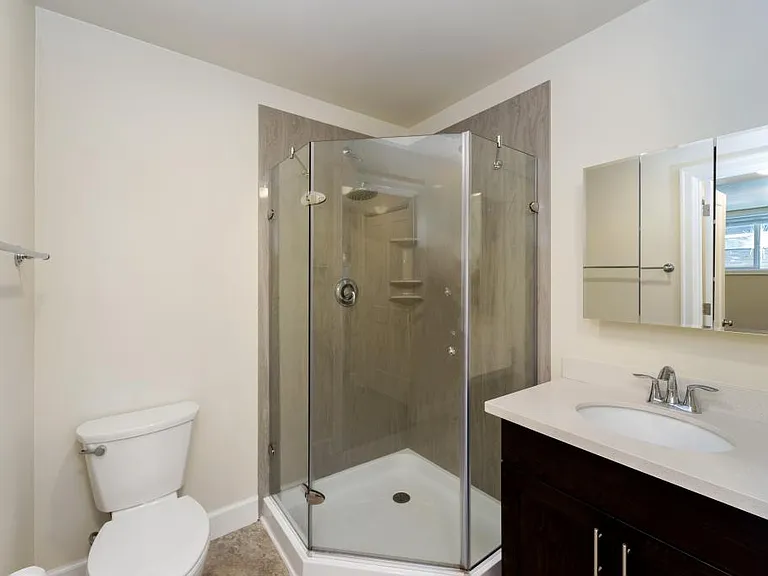 2038 Yale Ave E #7 — Photo 10