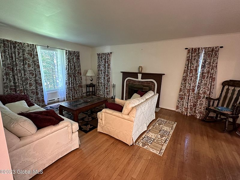 2nd image of 323 Canniff Road