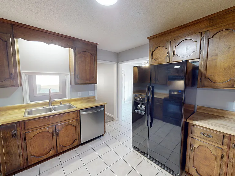 112 Oakland Dr — Photo 7