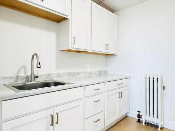 1704 Broad Street, 1704 Broad St Unit 2F, Providence, RI 02905