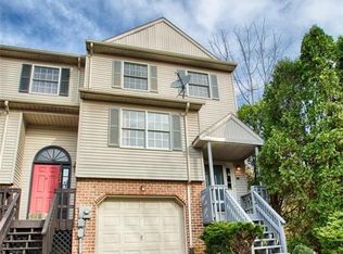 5452 Jaclyn Ln, Bethlehem, PA 18017