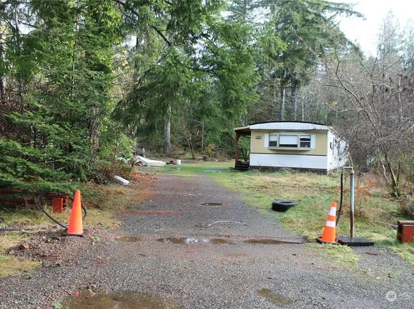 240 W Blueberry Lane, Elma, WA 98541