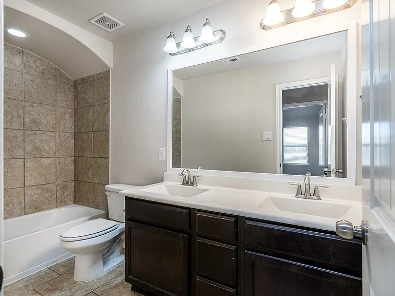 22918 Caverly Ln — Photo 26