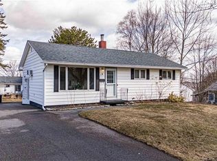 19 Coventry Cres, Fredericton, NB E3B 4P4