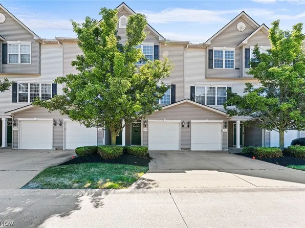 3769 Freedom Pl, Lorain, OH 44053