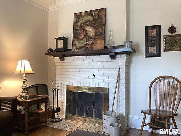 5th image of 1417 N Prairie St