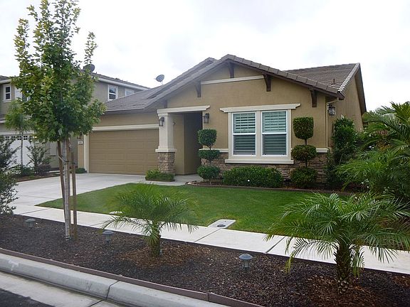 3rd image of 2685 Hacienda Dr