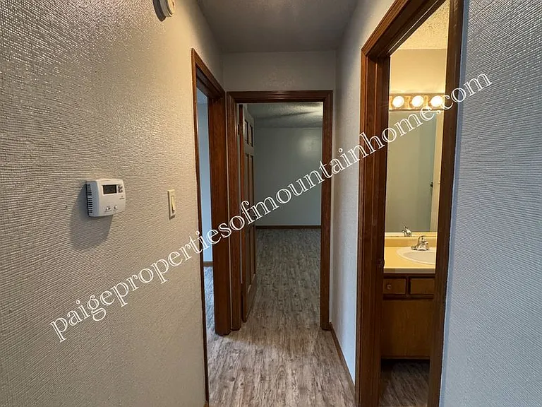605 Cooper Estates Dr #12 — Photo 10