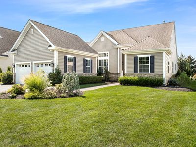 77 Foxglove Row, Riverhead, NY, 11901