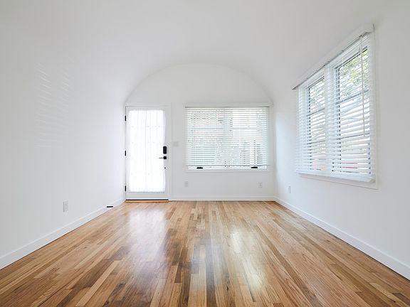 4th image of 640 Santa Clara Ave APT 11