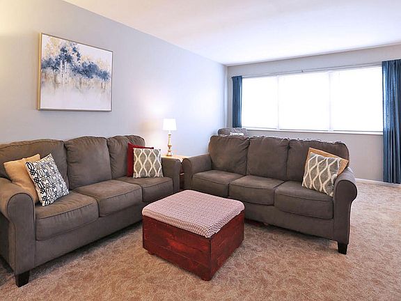 5th image of 1195 Westbury Dr