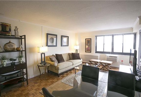 3rd image of 175 W 87th St APT 2A