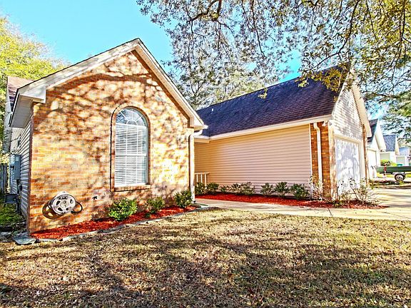 2nd image of 186 Wright Cir