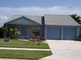 7904 Bishopwood Rd, Lake Worth, FL 33467