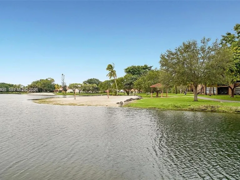 15370 SW 104th Ter #7 — Photo 15