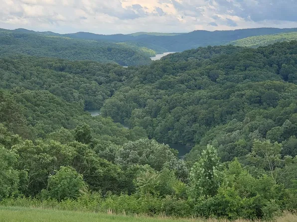 62AA Catfish Rd, Hilham, TN 38568