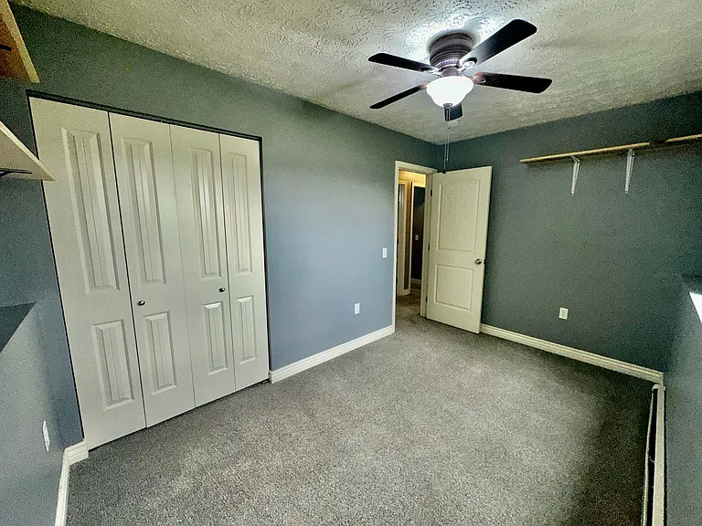 10840 Delta Cir — Photo 13