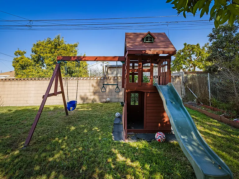 963 S Russelee Dr — Photo 26
