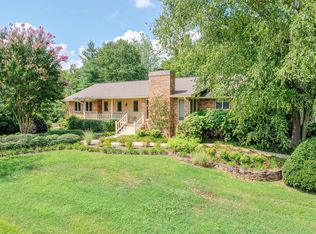4626 Scenic Point Dr, Louisville, TN 37777