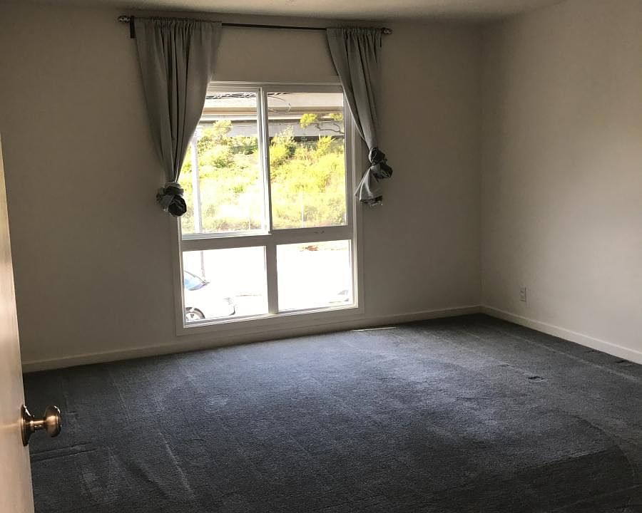 1st image of 3129 Alemany Blvd